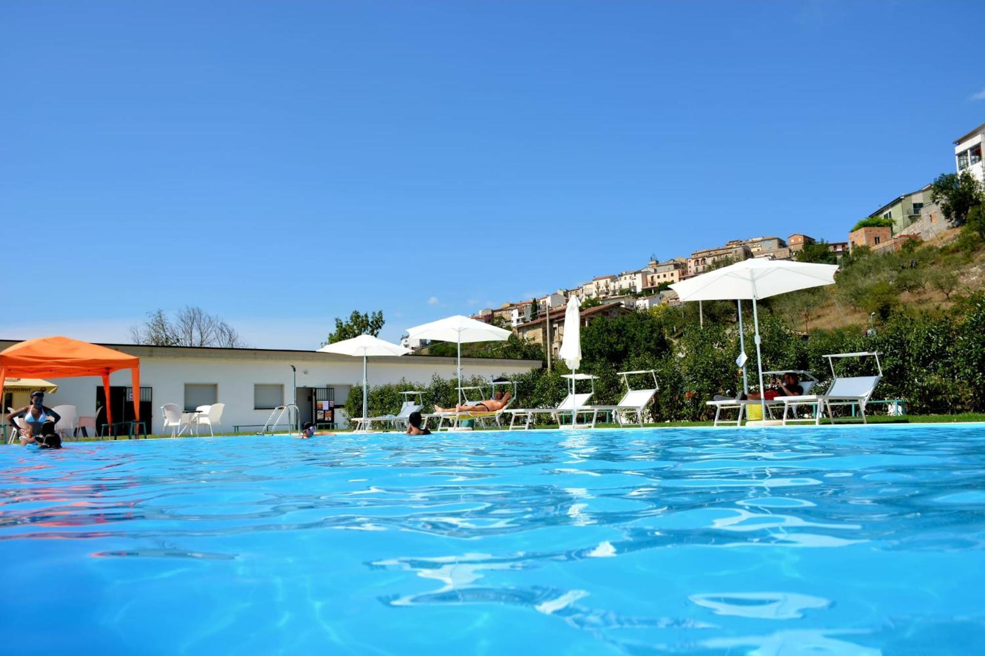 Отель Short-Lets Vista Piscina Montemitro Экстерьер фото